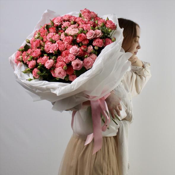 Монобукет из кустовых роз Монобукет из кустовых роз