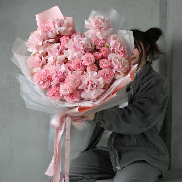 Букет РОЗОВОЕ ИГРИСТОЕ (в линейке в 3-ех размерах)